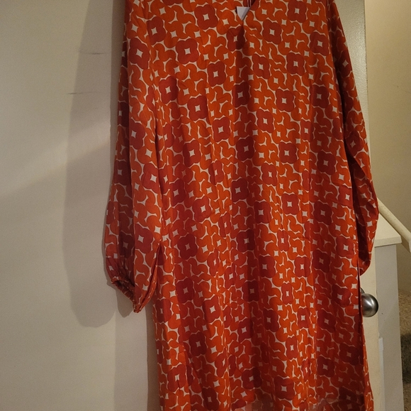 Dress - Picture 1 of 4